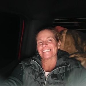 Meet your Posher, Becky